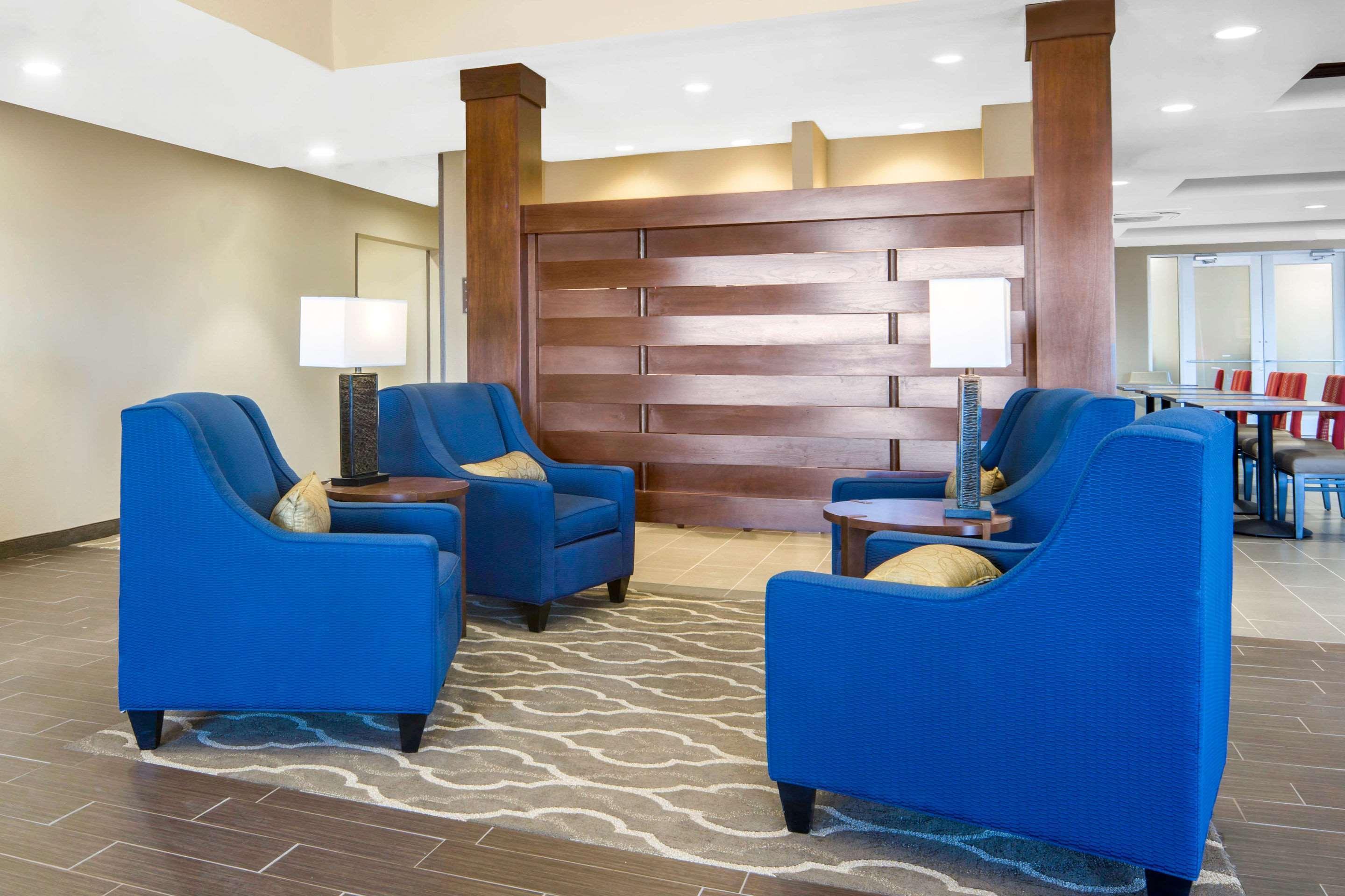 Comfort & Hotel 3*