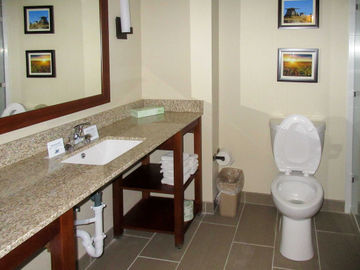 Comfort & 3* Edgewood