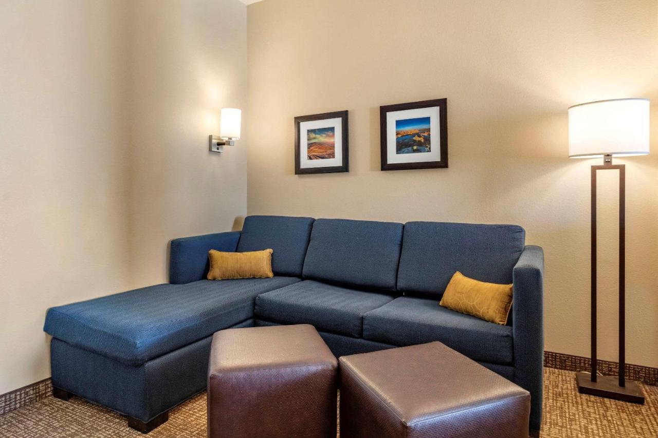 Hotel Comfort & 3*