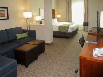 Comfort & Hotel Edgewood